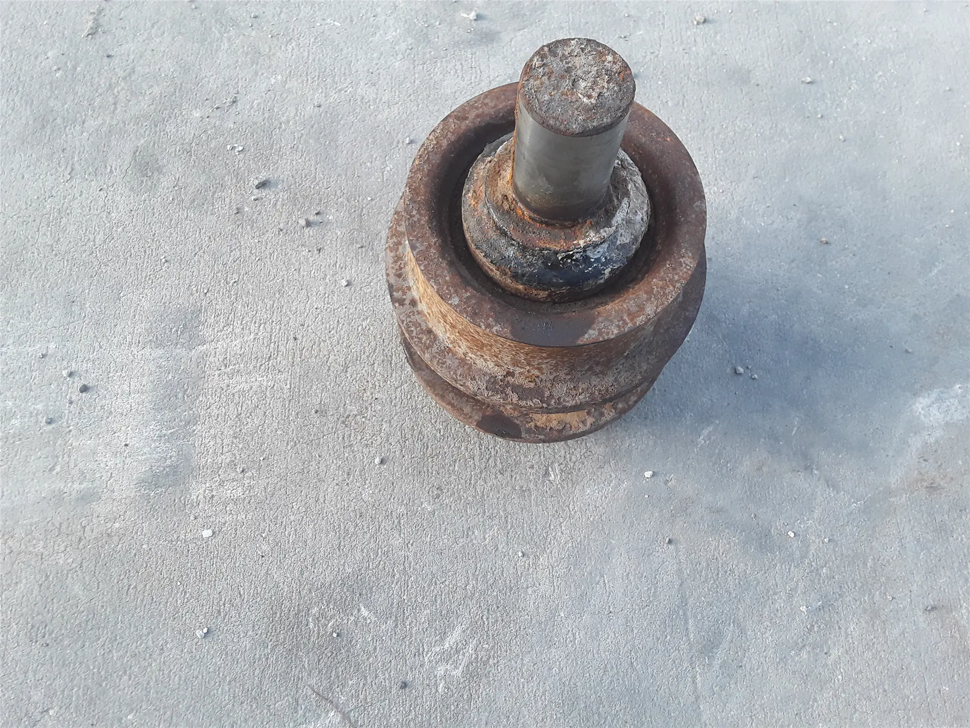 USED CARRIER ROLLE image 1