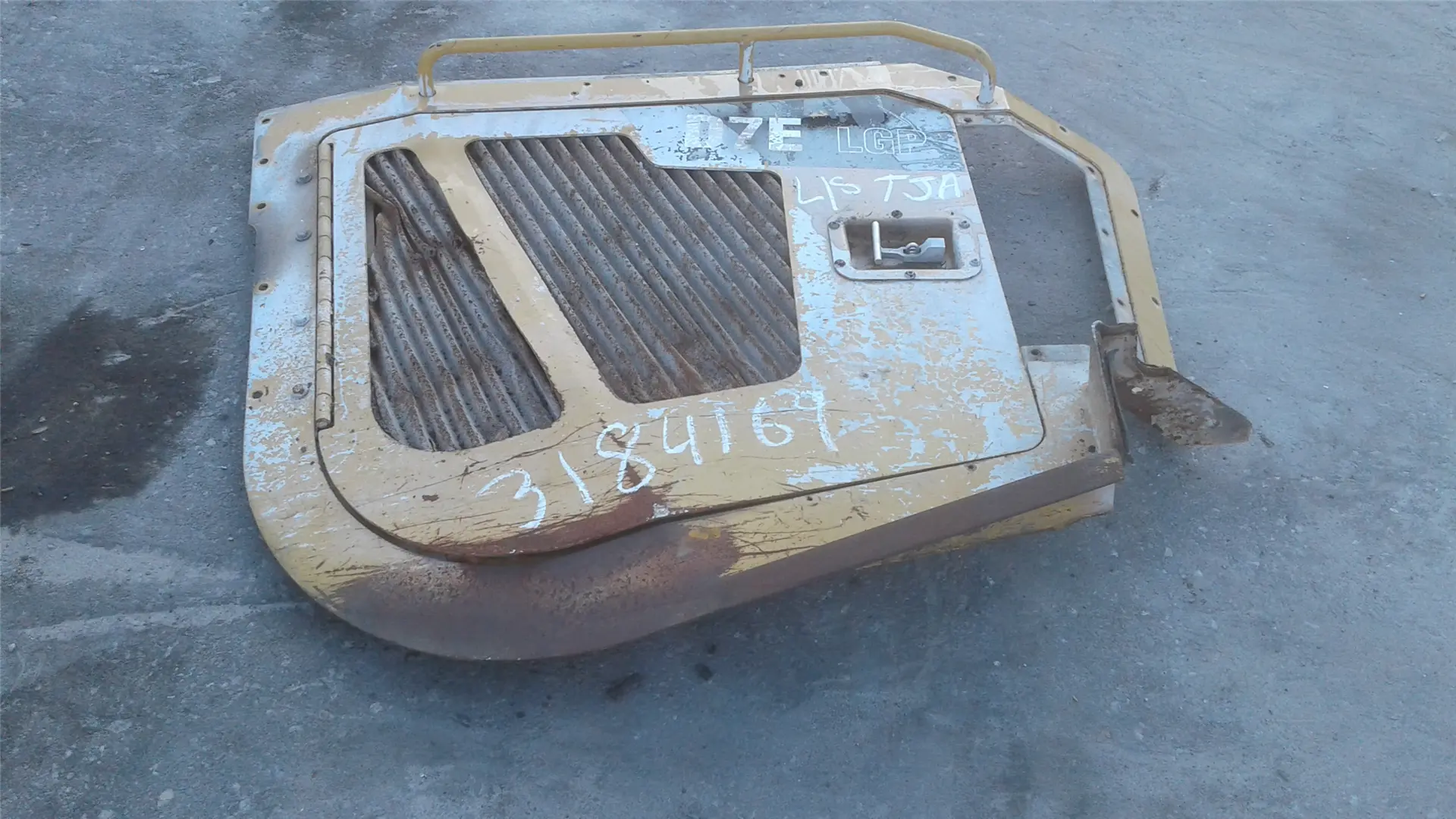 USED ENGINE ENCLOS image 1