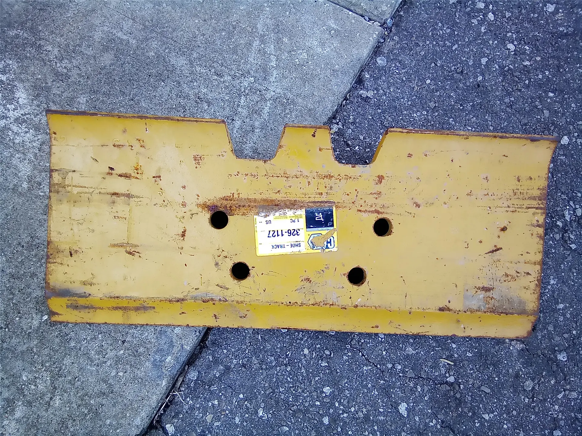 USED TRACK SHOE image 1