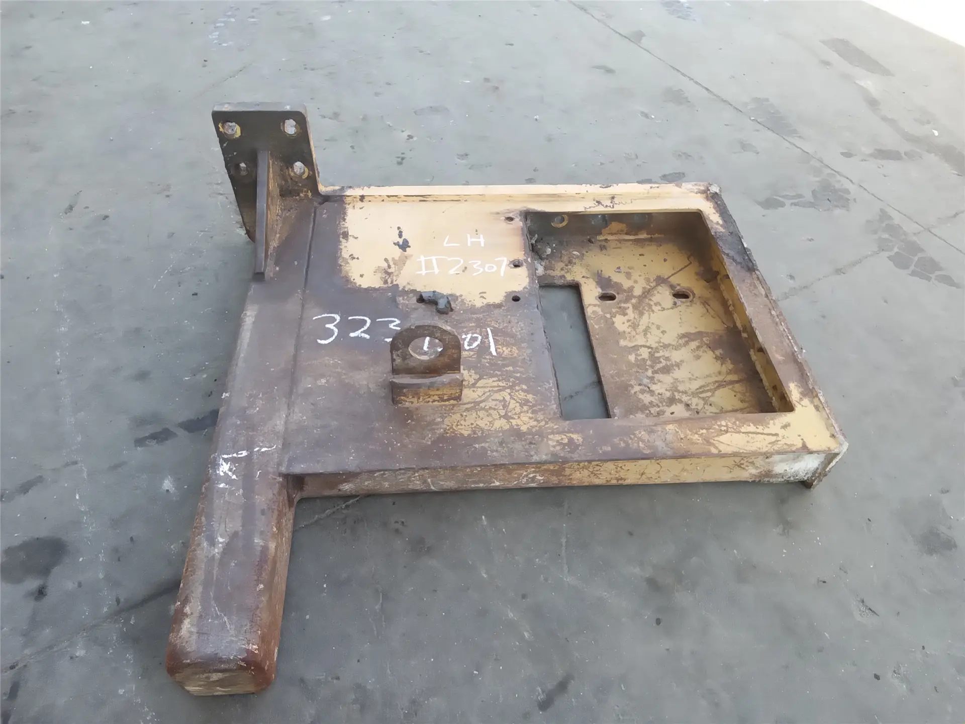 USED LH STRIKER image 1
