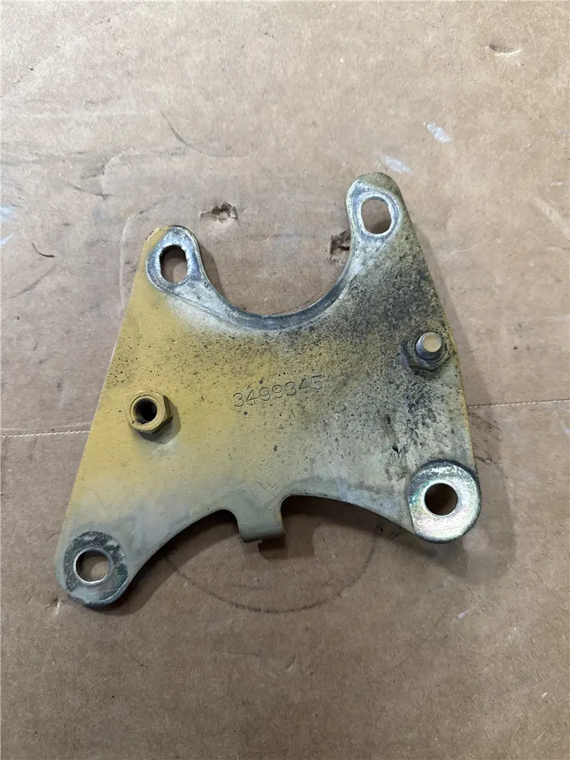 USED BRACKET image 1