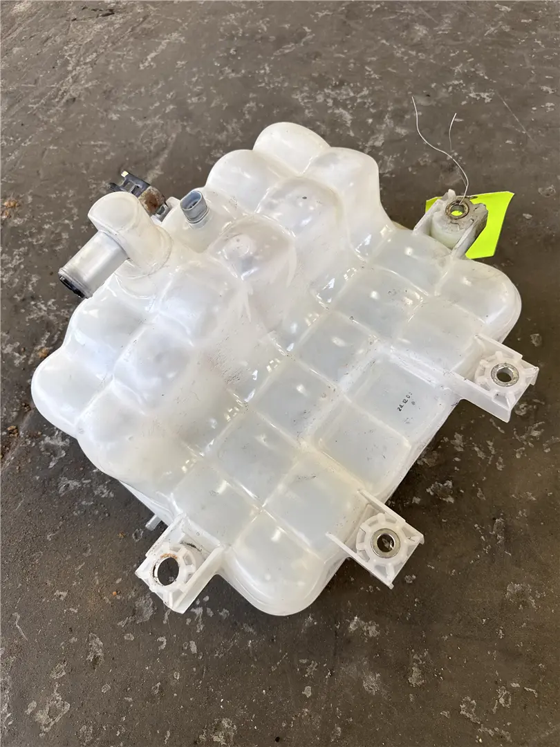 USED COOLANT TANK image 1