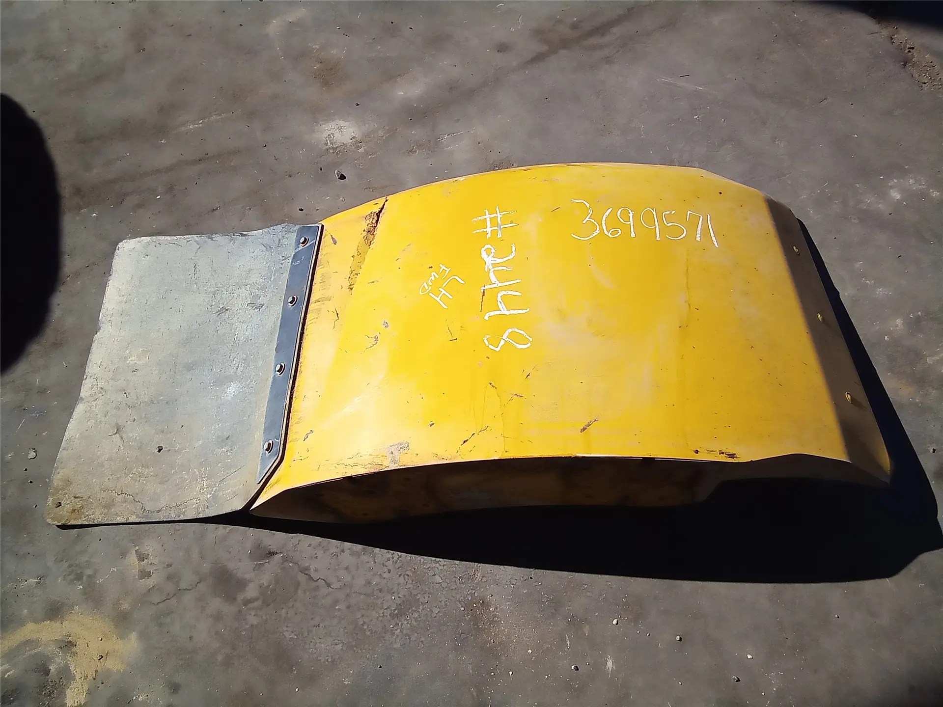 USED LH FENDER image 1