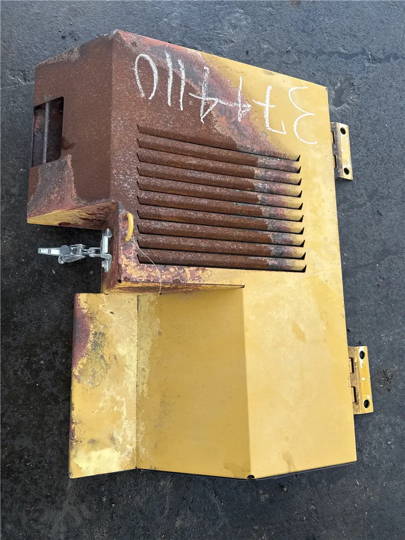 USED HOOD GP image 1