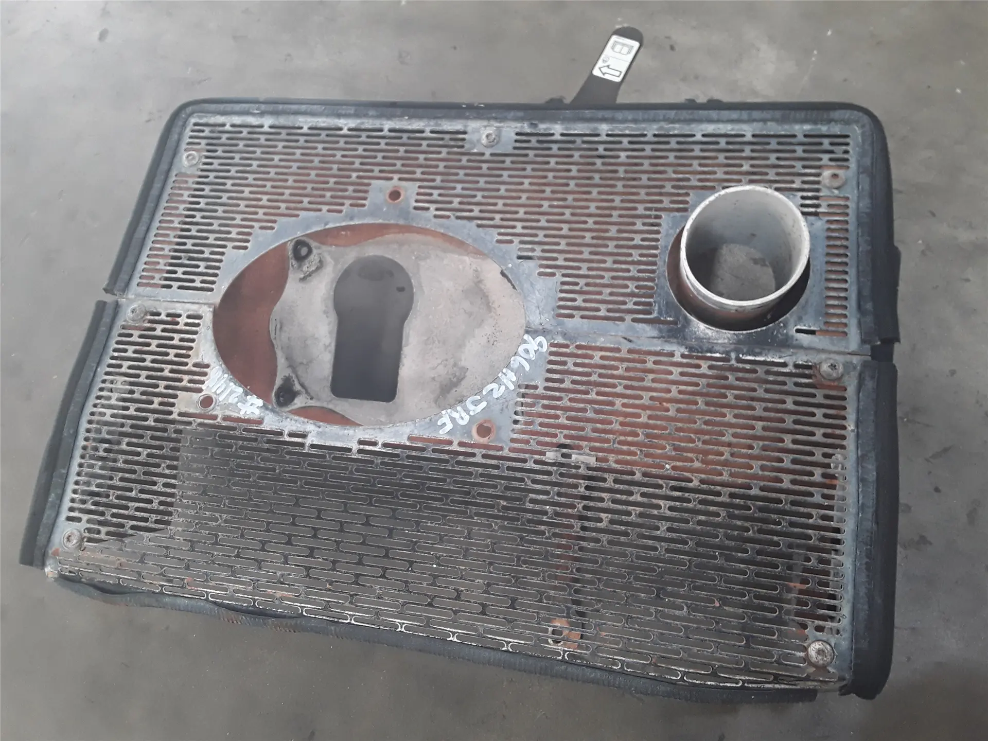USED HOOD GRILL image 1
