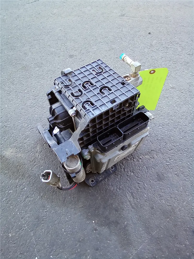 USED DEF PUMP image 1