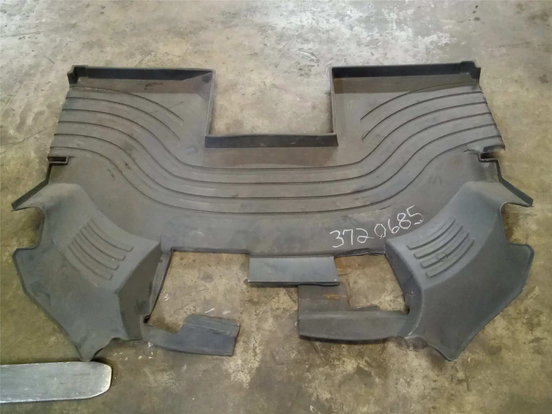USED FLOORMAT image 1