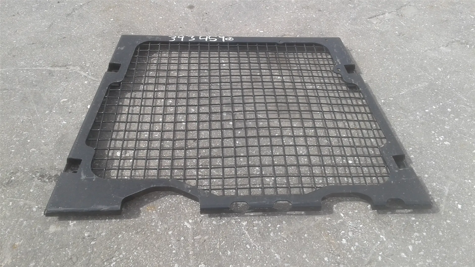 USED SCREEN CAB (R image 1