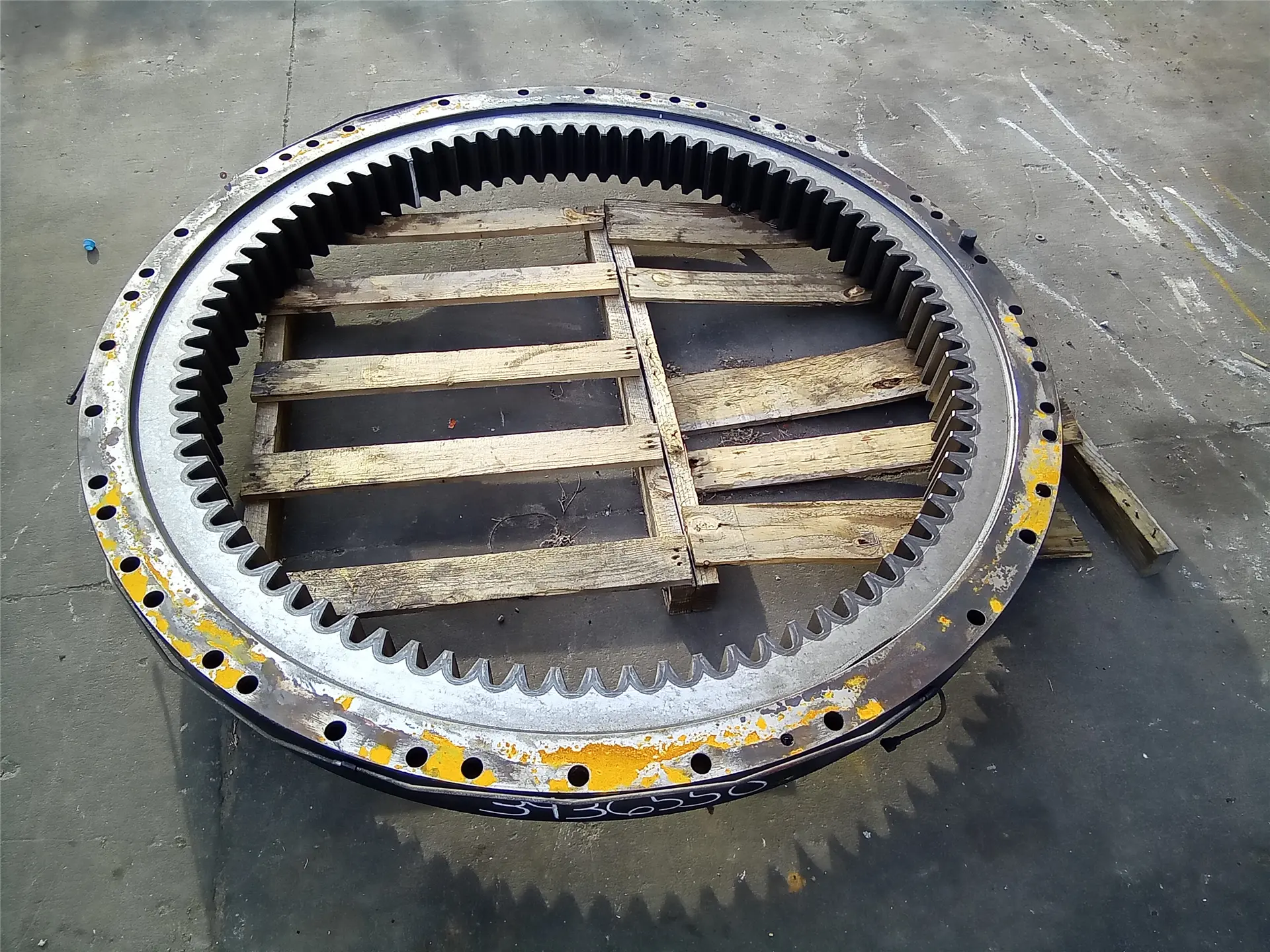 USED SWING GEAR image 1