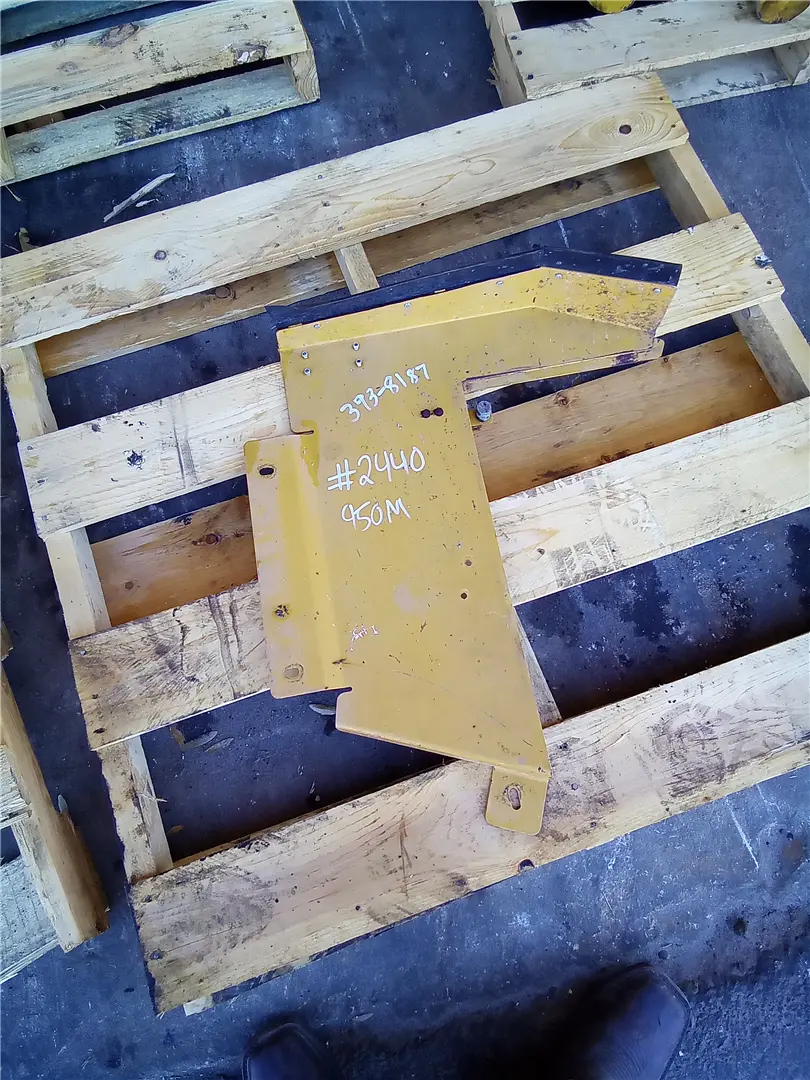 USED LH PANEL image 1