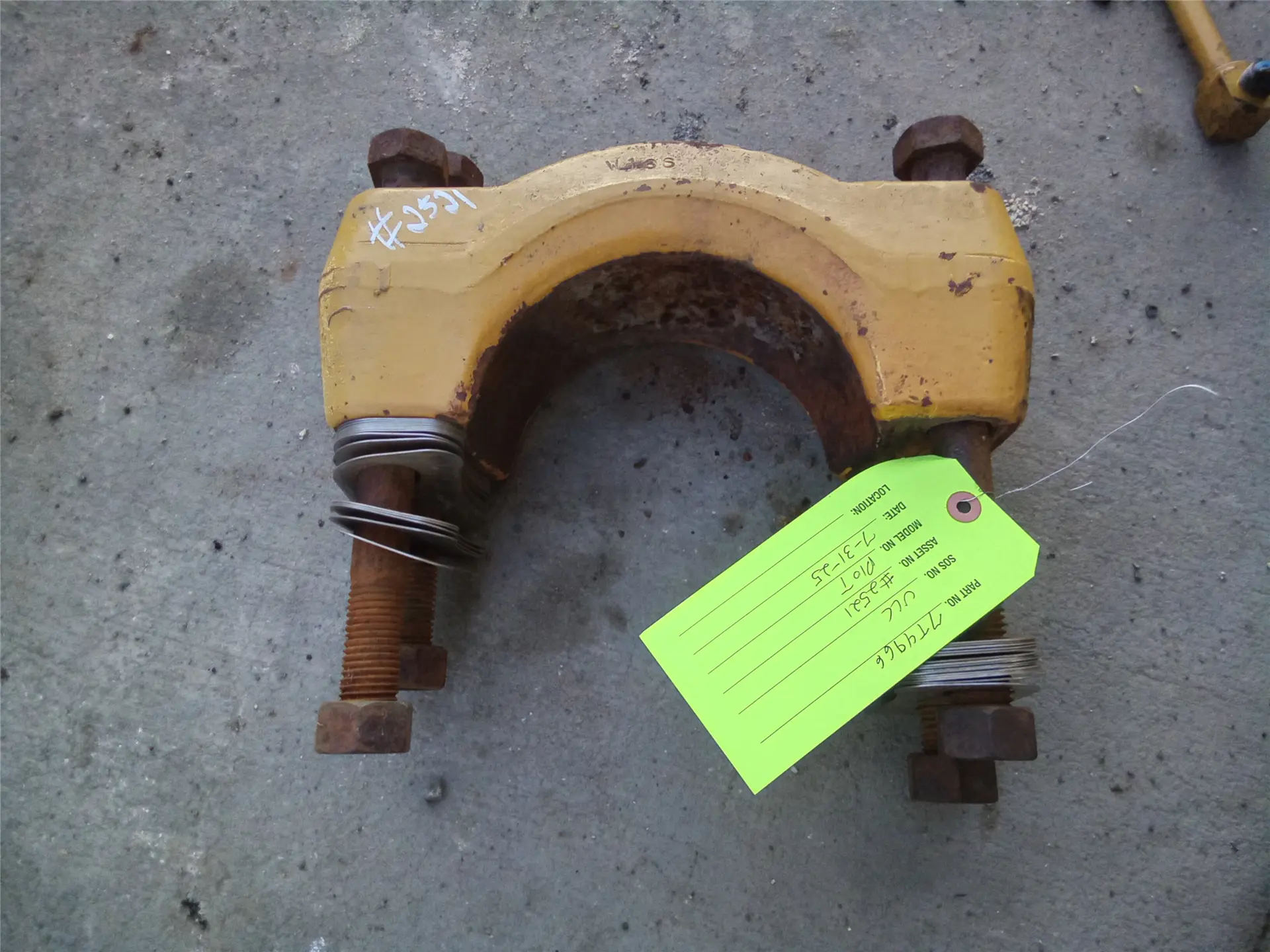 USED BEARING CAP image 1
