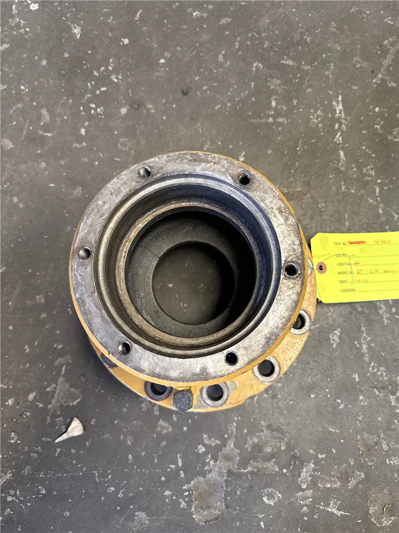 USED DIFF HOUSING image 1