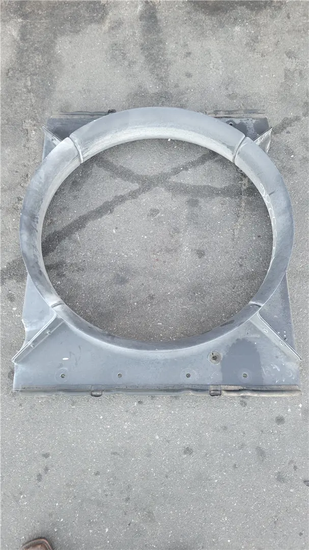 USED FAN SHROUD image 1
