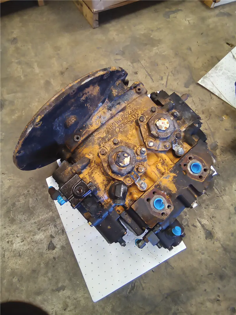 USED HYDRAULIC PUM image 1
