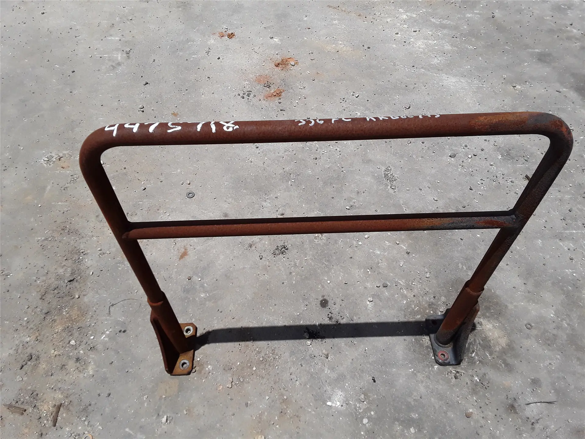 USED HANDRAIL image 1