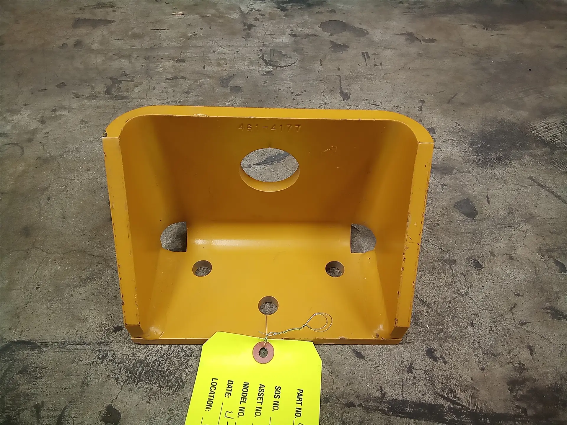 USED BRACKET image 1