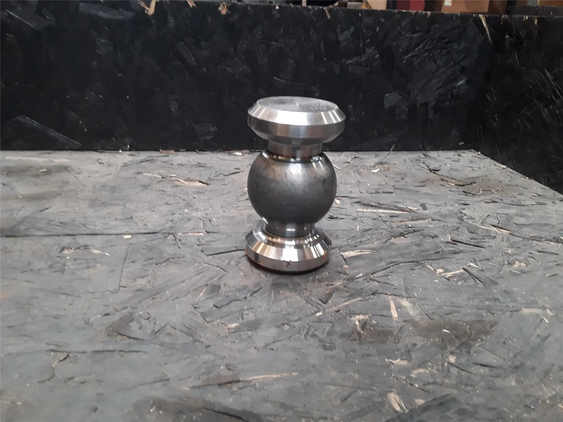 USED TRUNNION image 1