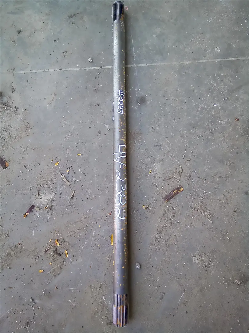 USED AXLE SHAFT image 1