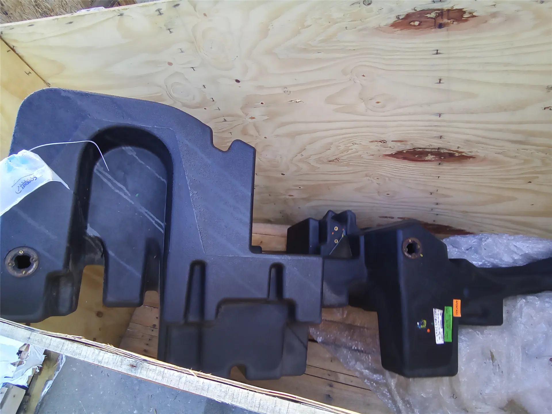USED LH FUEL TANK image 1