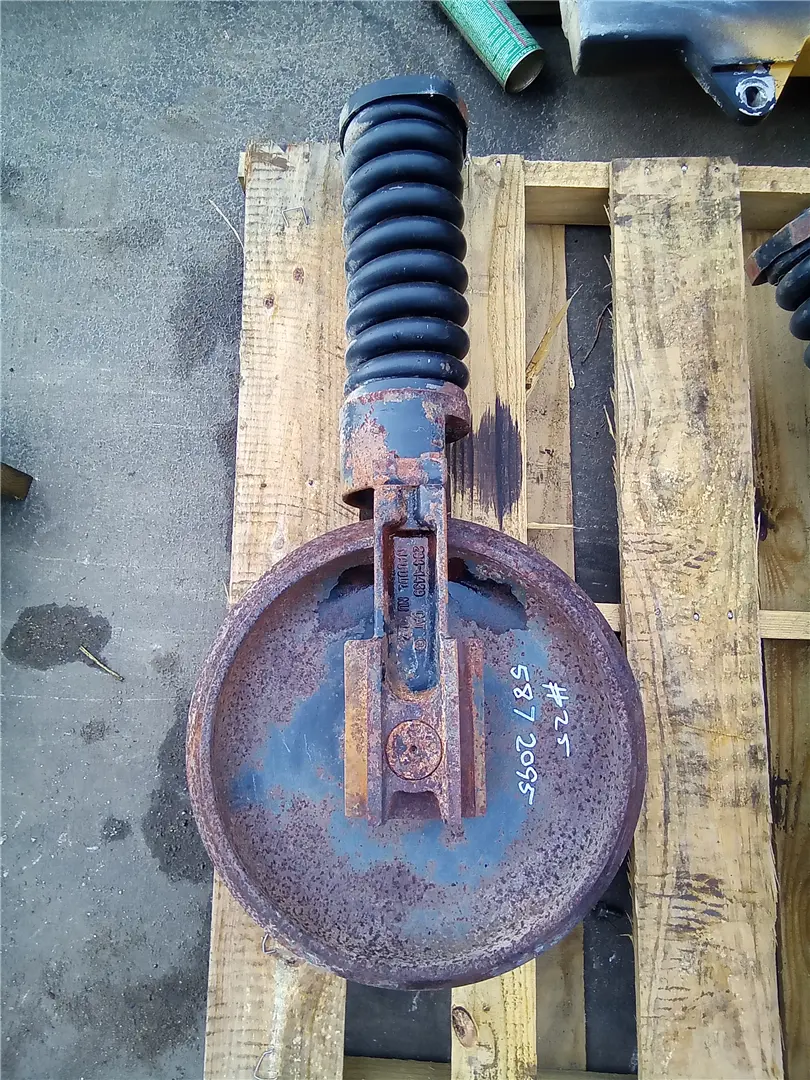 USED FRONT IDLER G image 1