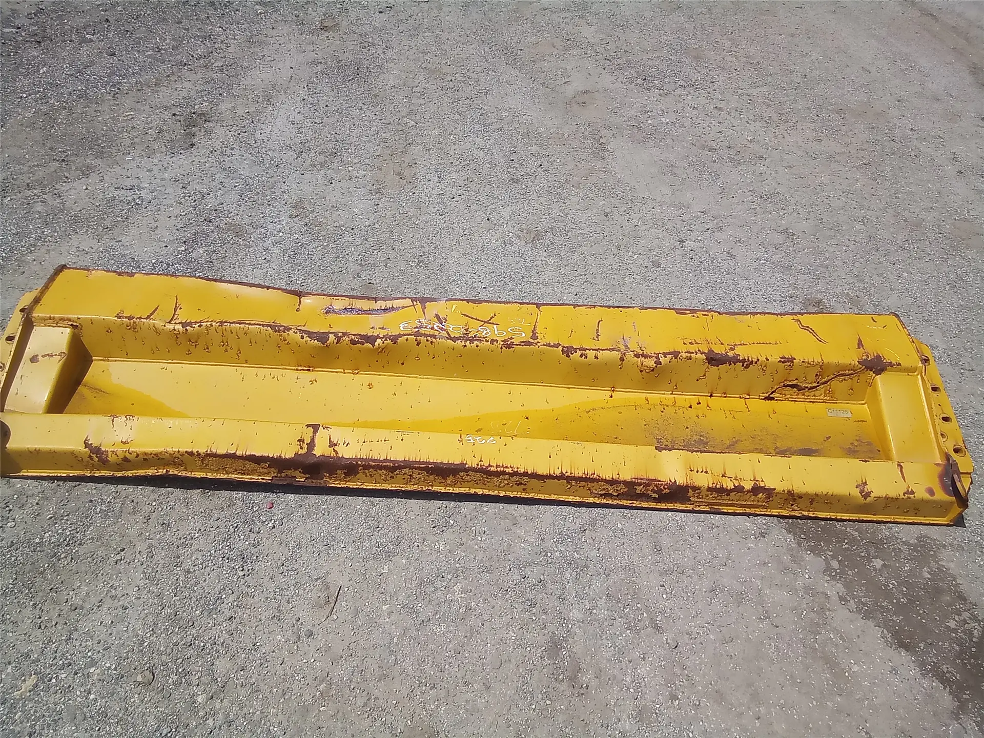 USED TAILGATE image 1