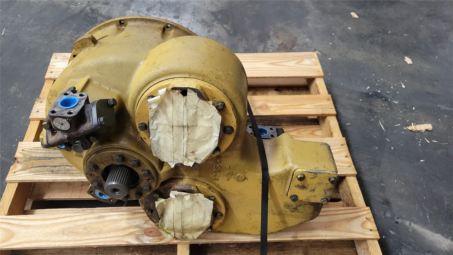 USED TORQUE CONVER image 1