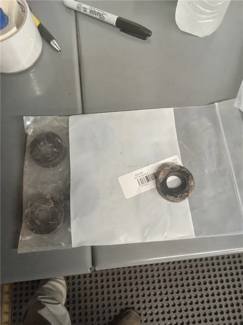 USED RETAINER image 1