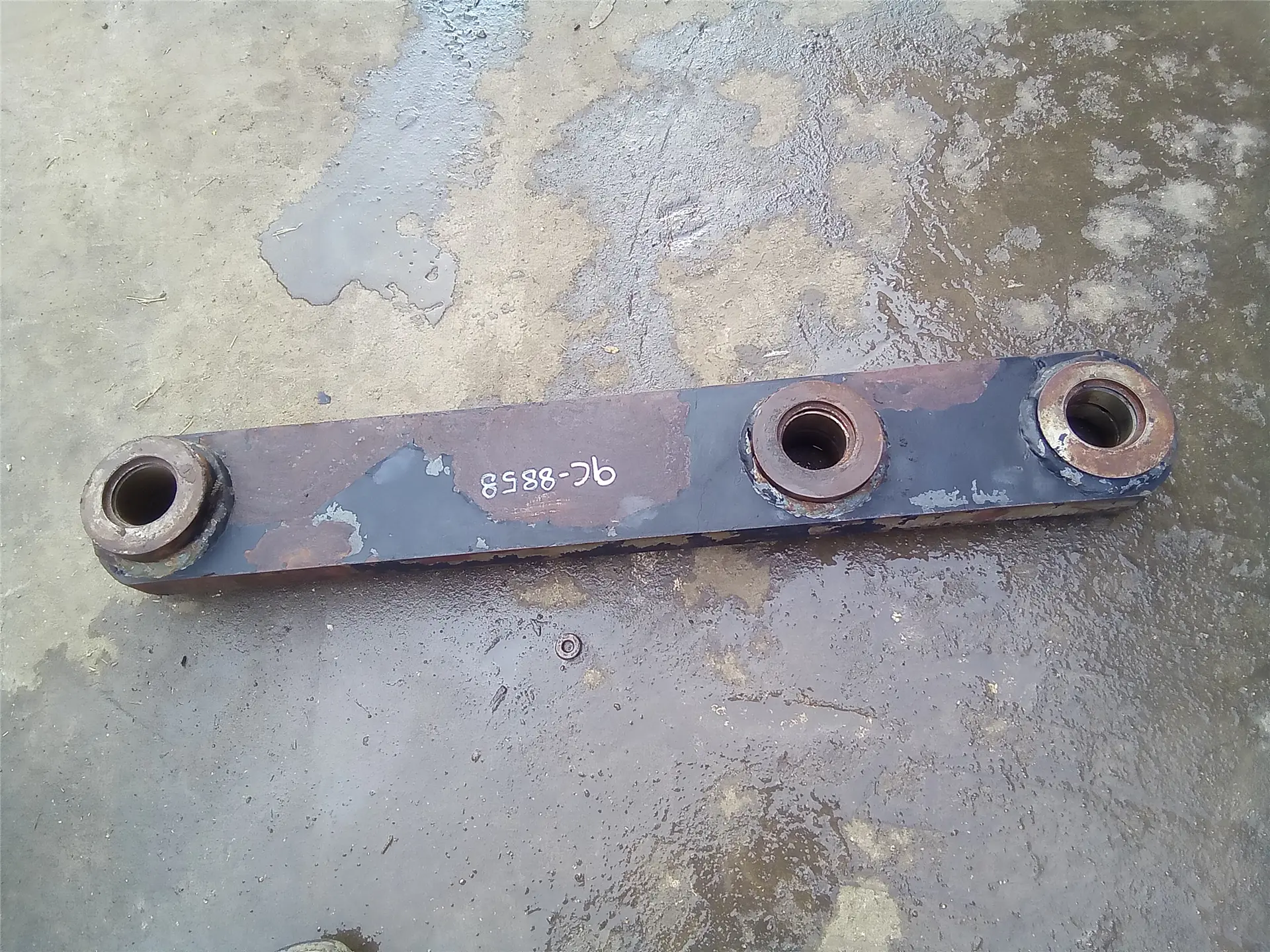 USED LEVER image 1
