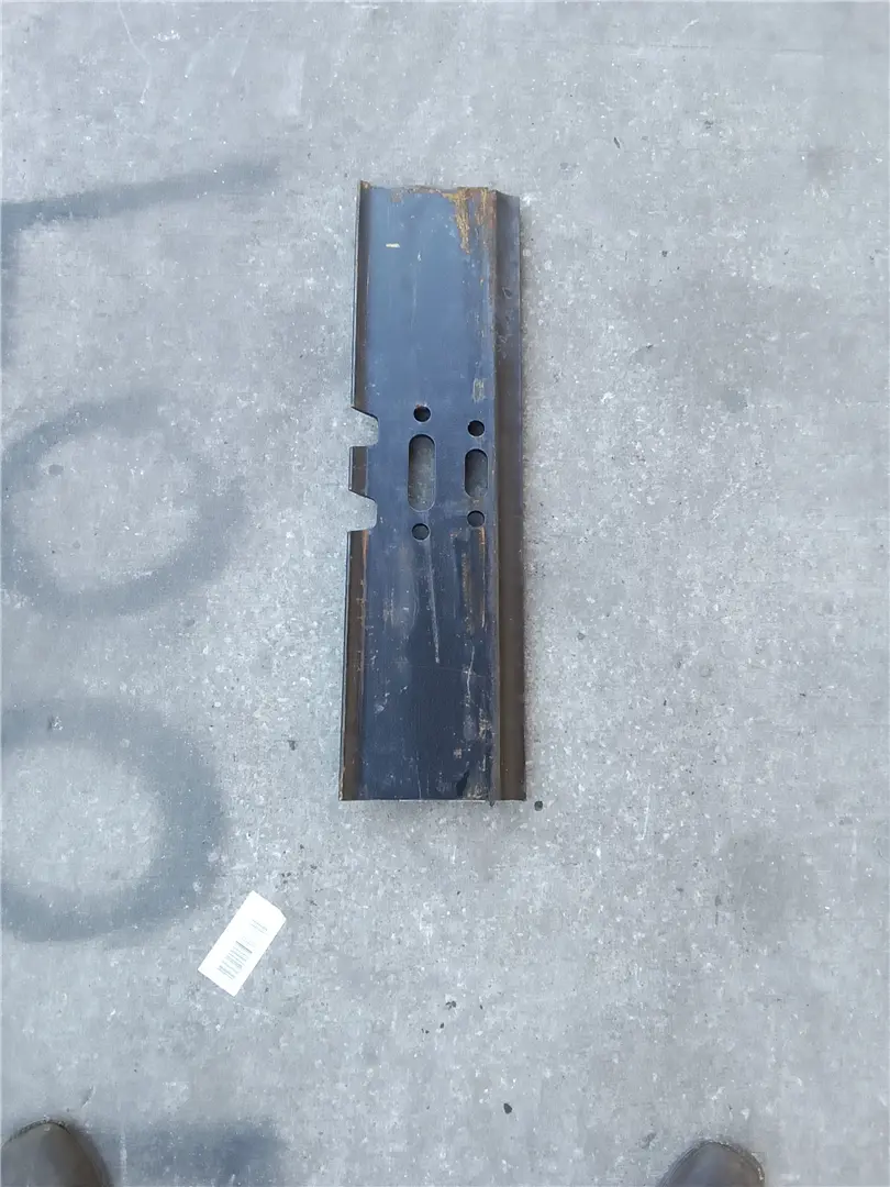 USED SHOE image 1