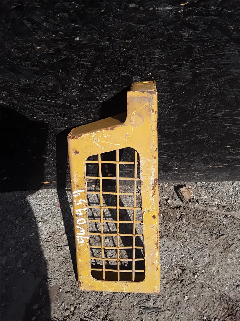 USED BRACKET image 1