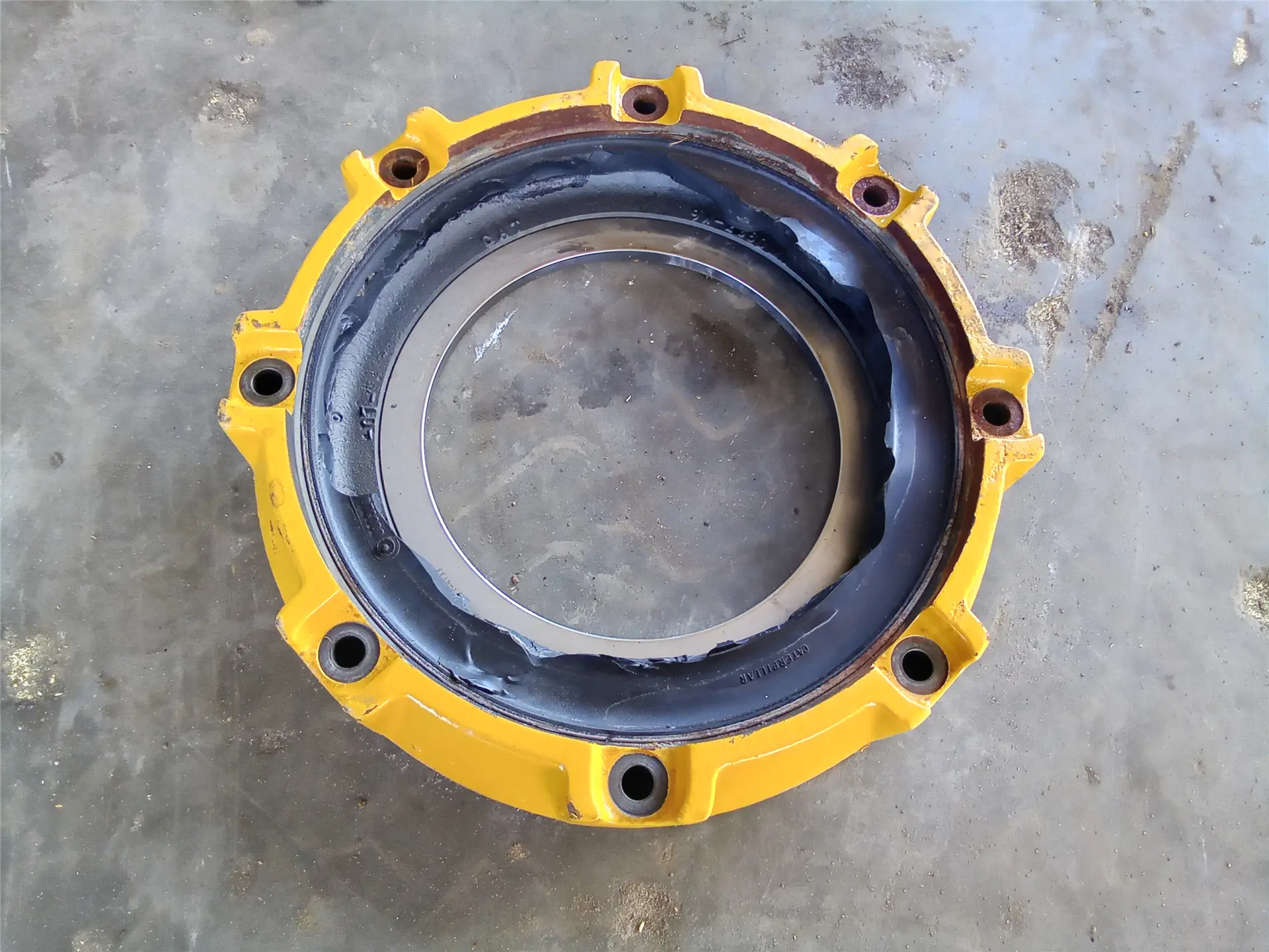 USED RETAINER image 1