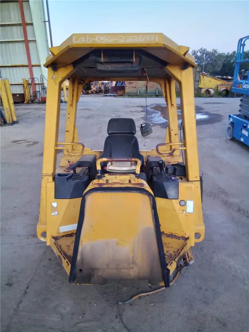 USED OPEN CAB image 1