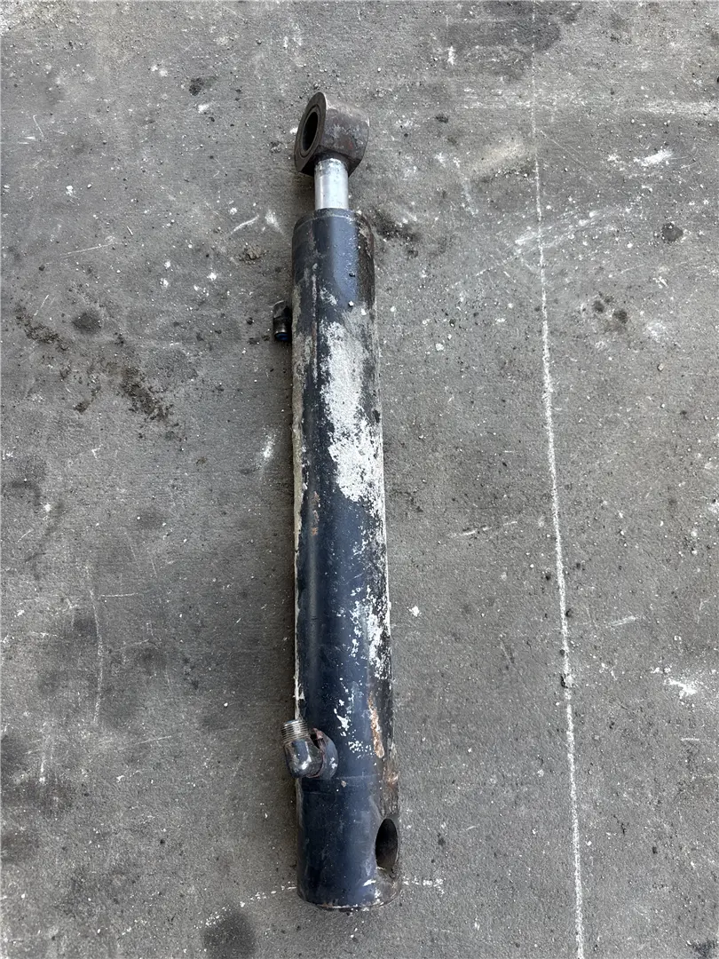 USED RH CYLINDER image 1