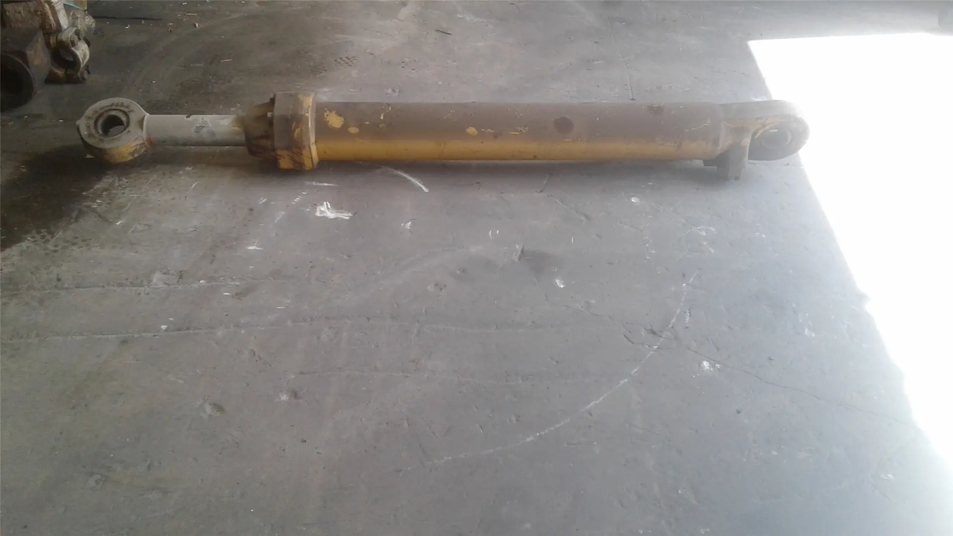 USED CYL STICK image 1