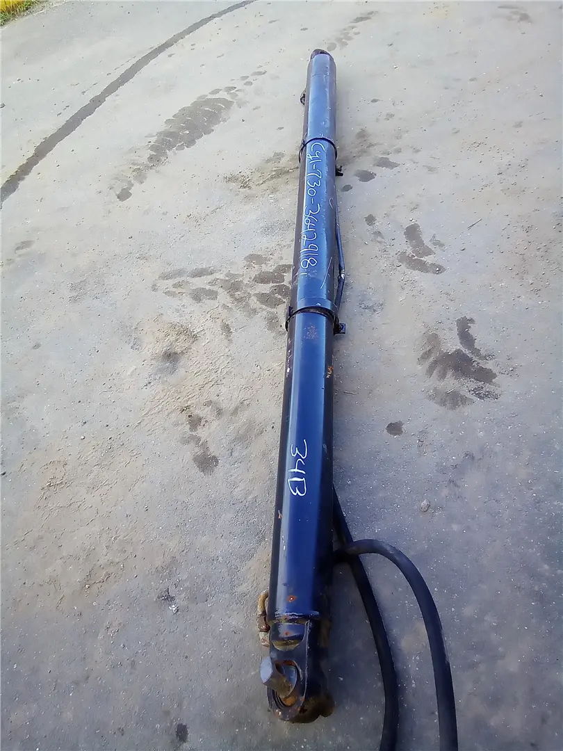 USED HOIST CYL image 1