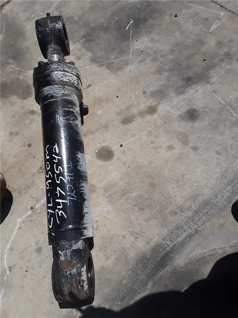USED TILT CYLINDER image 1