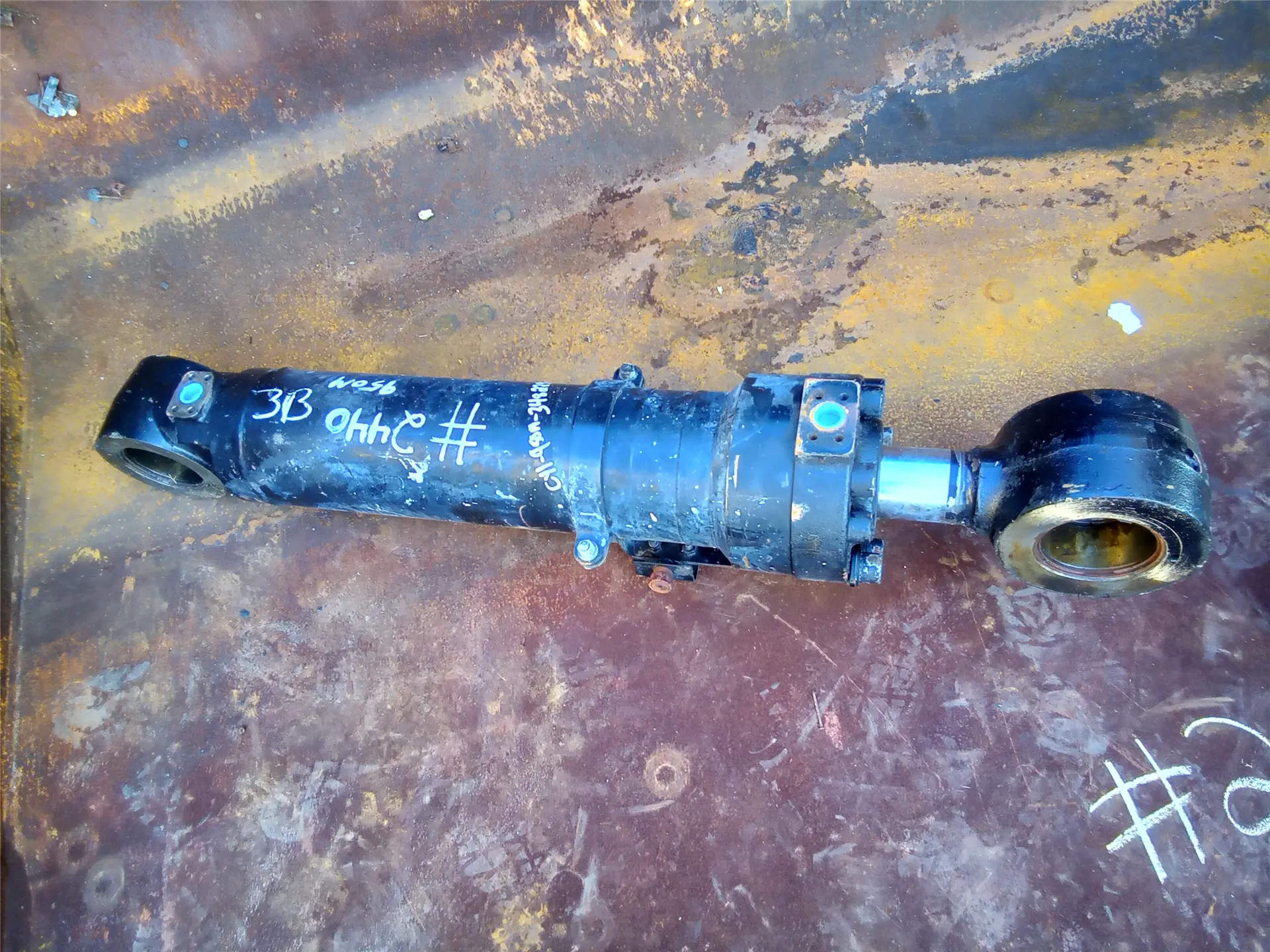 USED TILT CYLINDER image 1