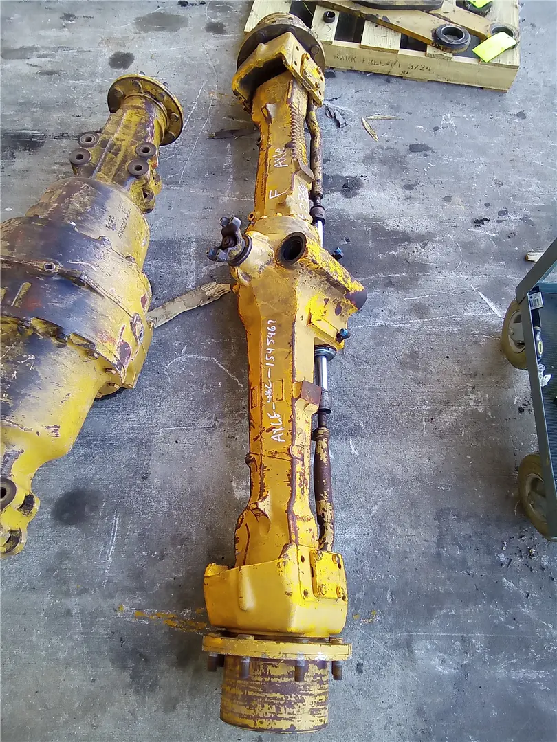 USED FRONT AXLE image 1