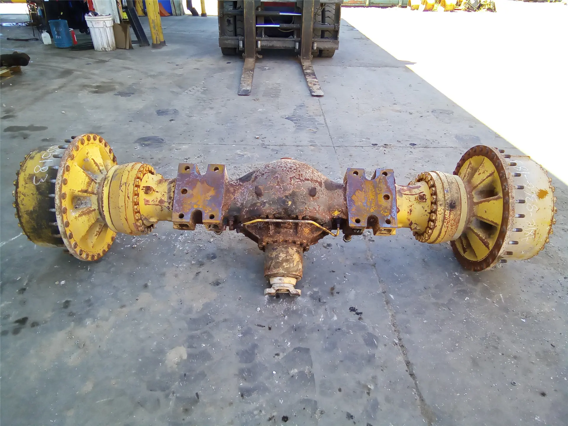 USED FIXED AXLE image 1