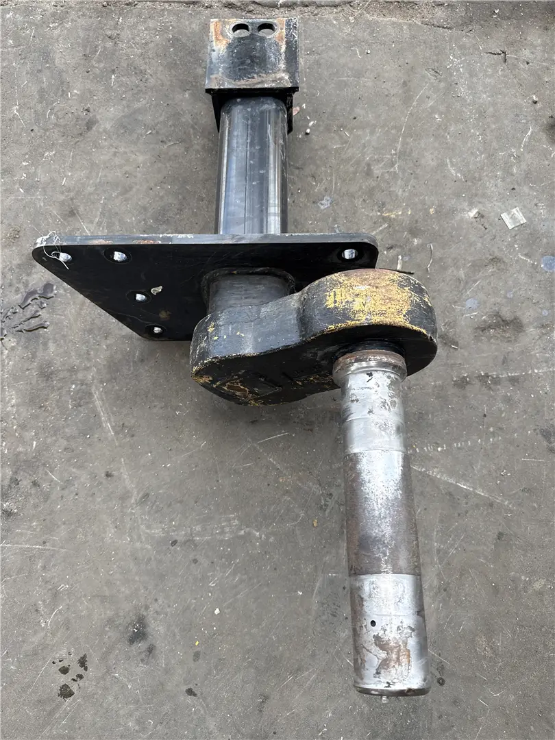 USED REAR LH AXLE image 1