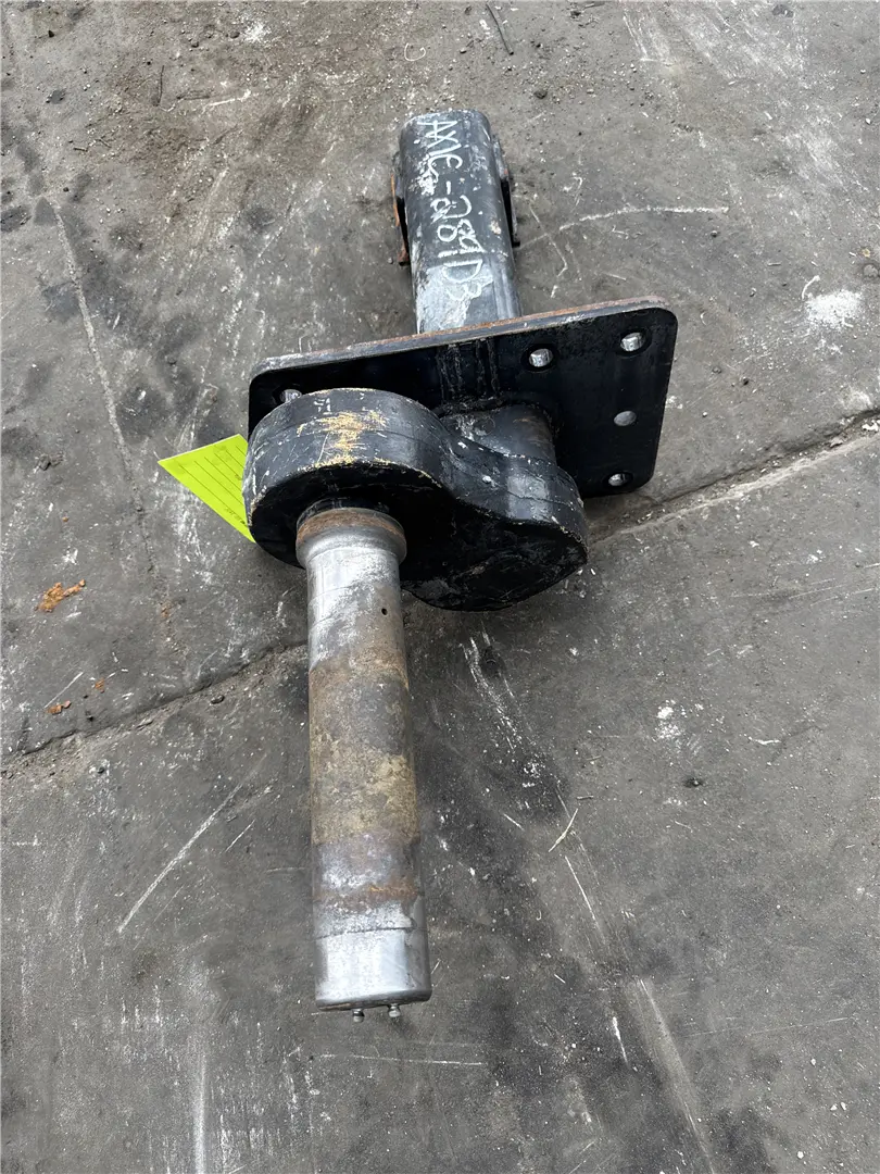 USED FRONT RH AXLE image 1