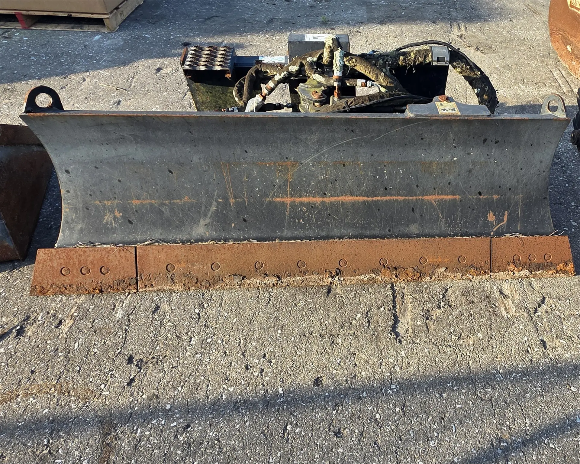 USED BLADE AR ANGL image 1