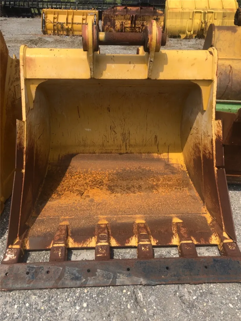 USED 56 INCH BUCKE image 1
