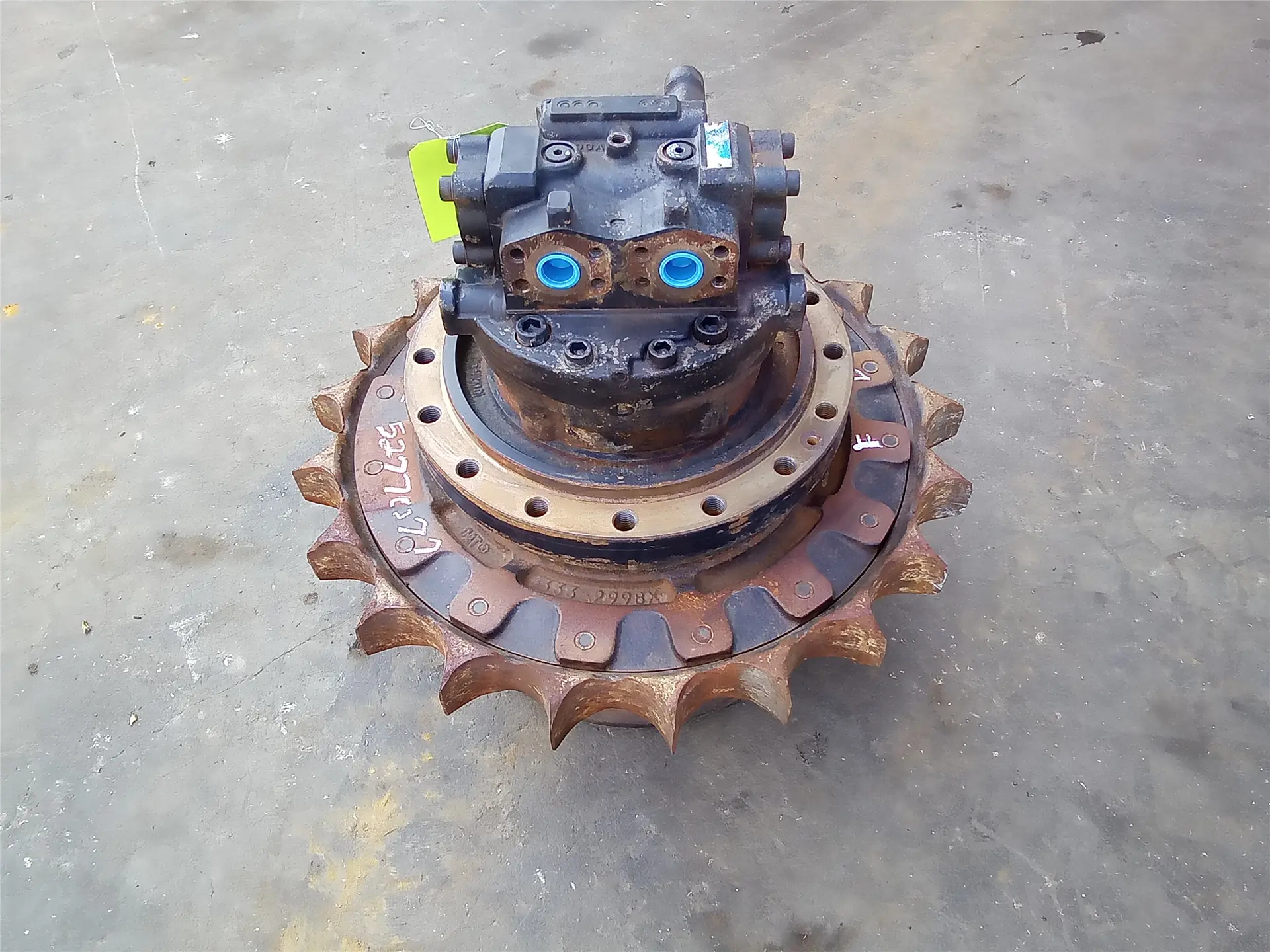 USED LH FINAL DRIV image 1