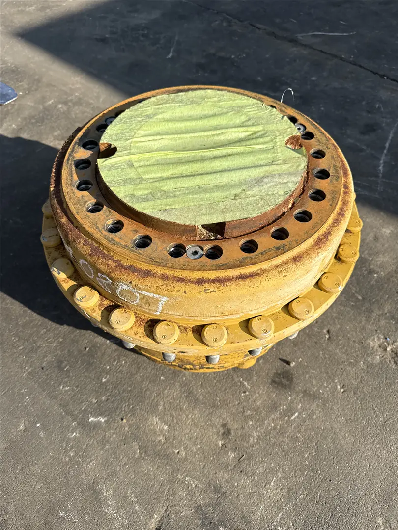 USED FINAL DRIVE image 1