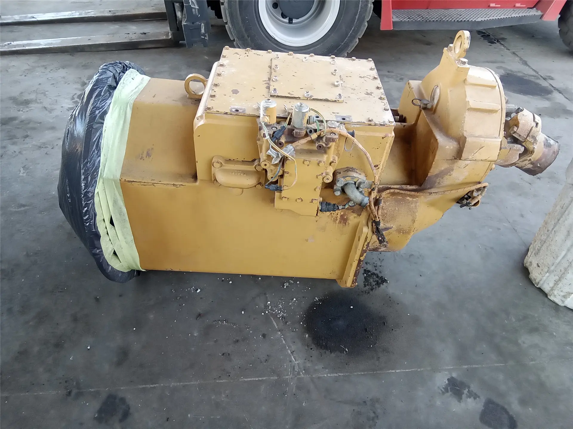 USED TRANSMISSION image 1