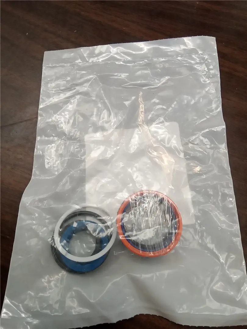 NEW SEAL KIT image 1