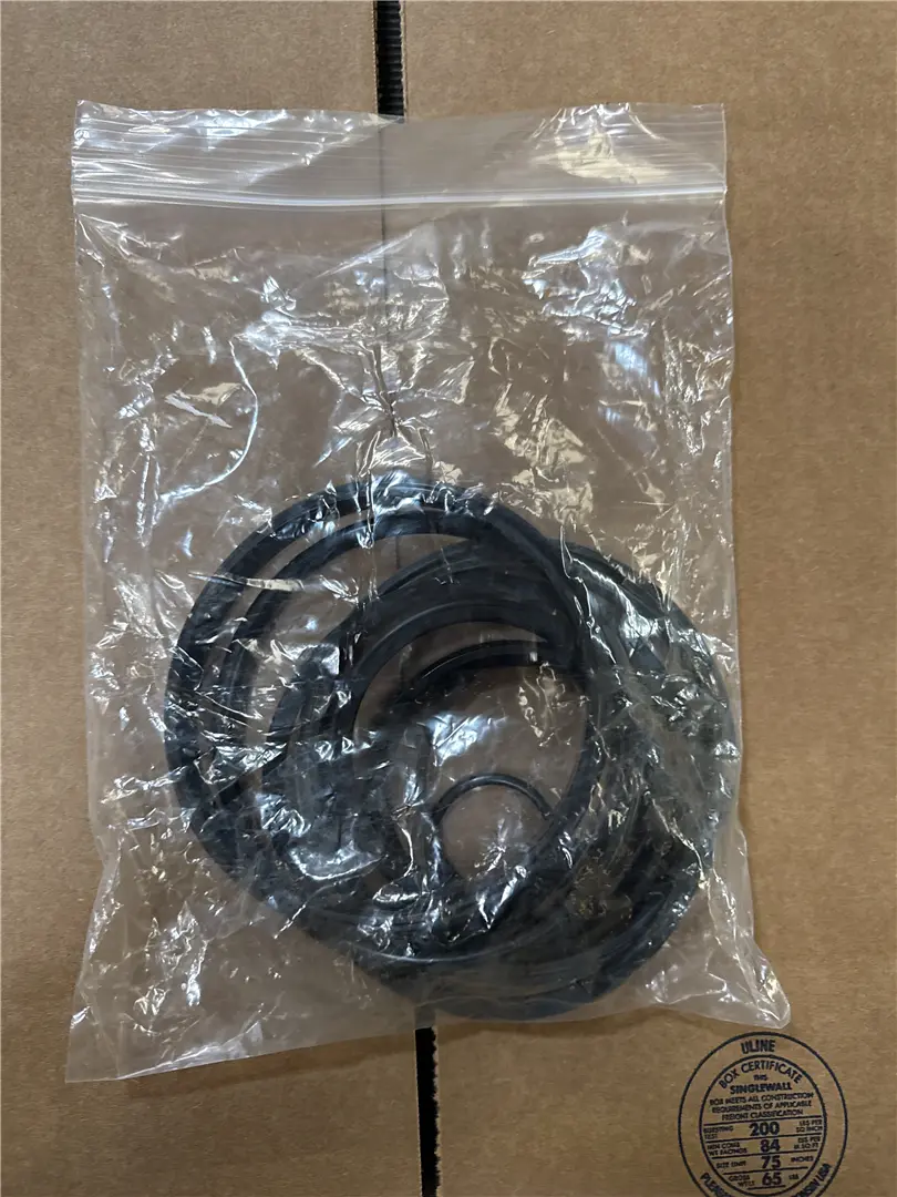 NEW SEAL KIT image 1
