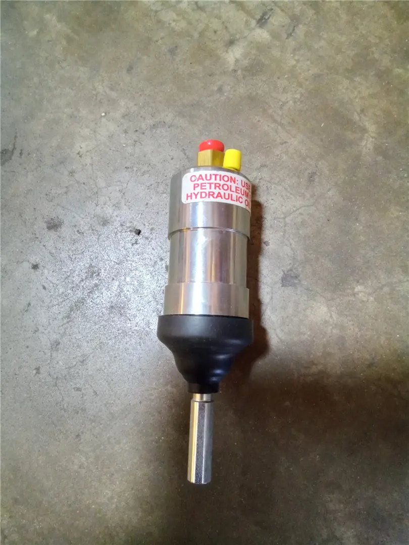 NEW FOOT PEDAL CYL image 1