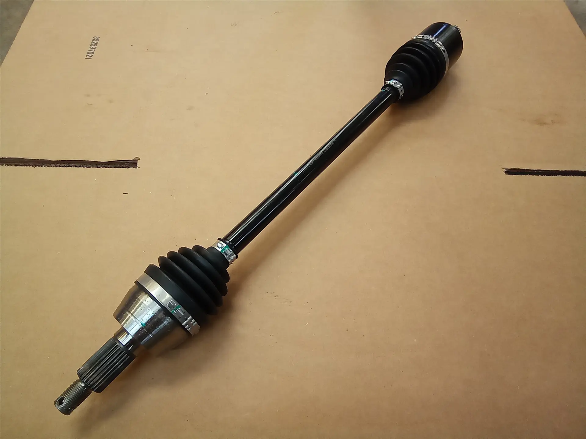 NEW FRONT CV AXLE image 1